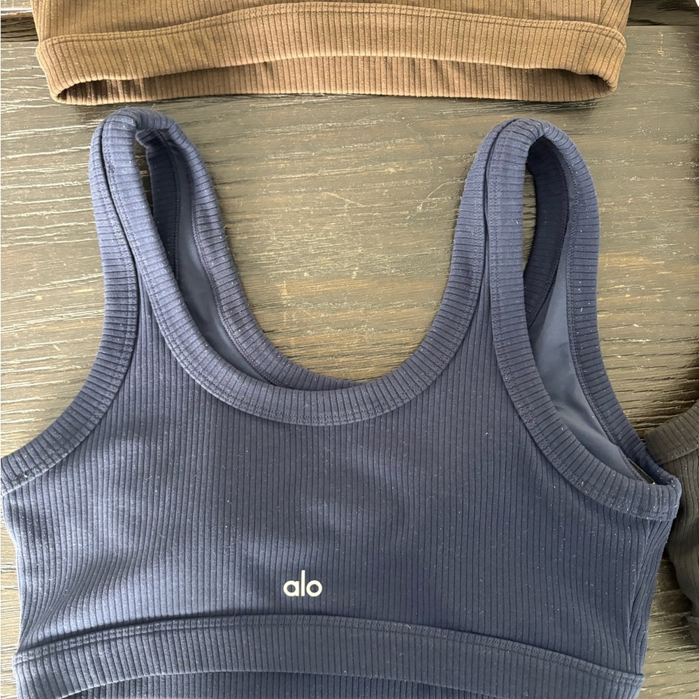 Alo yoga bra - Picture 8 of 10